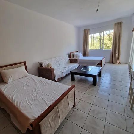 Cozy Sarand דירה סרנדה